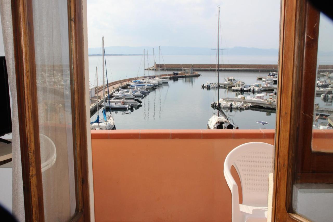Borgo Spiaggia Vista Mare ايزولا روسا المظهر الخارجي الصورة