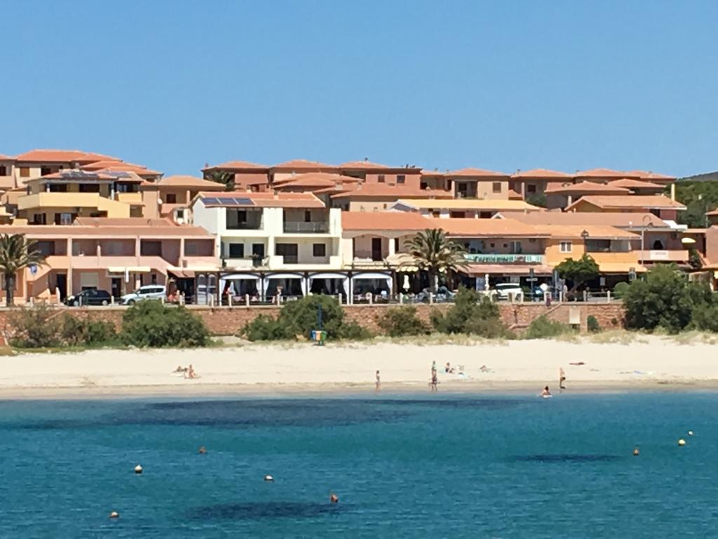 Borgo Spiaggia Vista Mare ايزولا روسا المظهر الخارجي الصورة